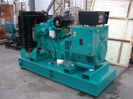 海尾镇200kw康明斯柴油发电机组图片 海尾镇200kw康明斯柴油发电机组图片